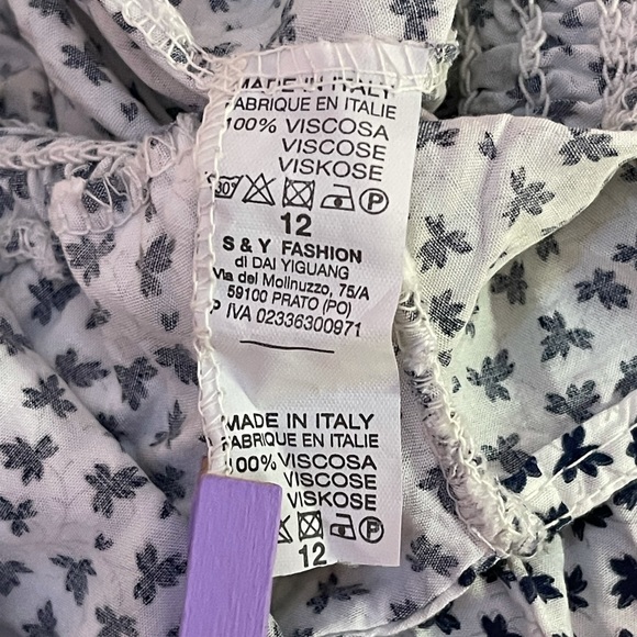 White & Navy Blue Knee Length V-neck Dress | Size Medium - Picture 4 of 10